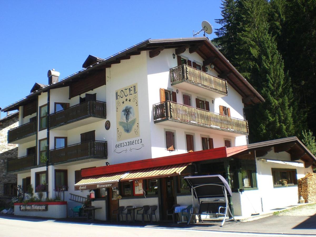 Hotel Genzianella Presenaio Exterior foto